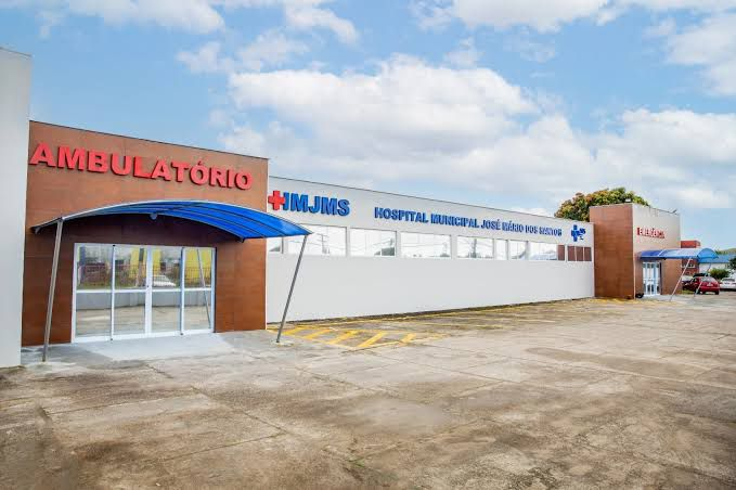 image-89 Candeias-Ba: Ex-vice prefeita mostra descaso no Hospital Municipal veja o vídeo