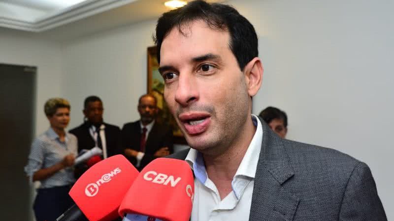 Leo Prates reage após PDT sair da base de Lula