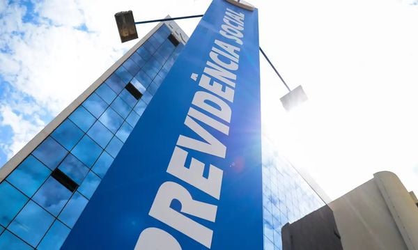 Governo anuncia data para devolver valores descontados do INSS