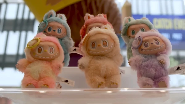 Bonecos Labubus ‘não são para crianças’, alerta fabricante