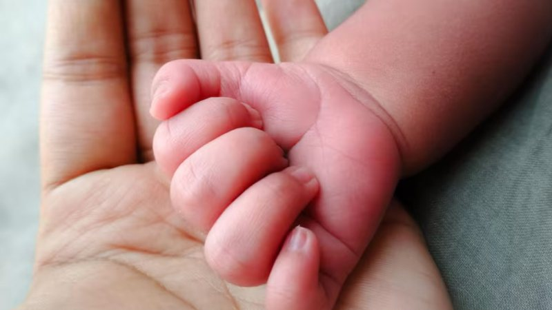 image-7 Bebê dado como morto “acorda” durante velório após 12 horas veja: