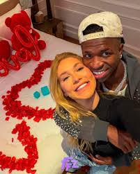 image-8 Agora é oficial: Virginia Fonseca e Vini Jr. estão namorando! 